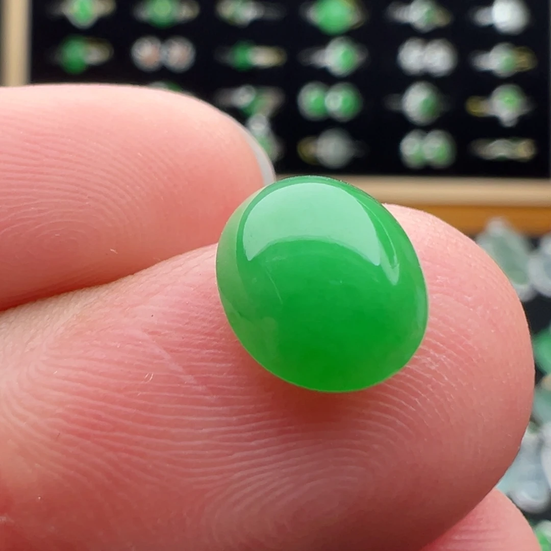 翡翠未镶嵌颈饰蛋面9.4