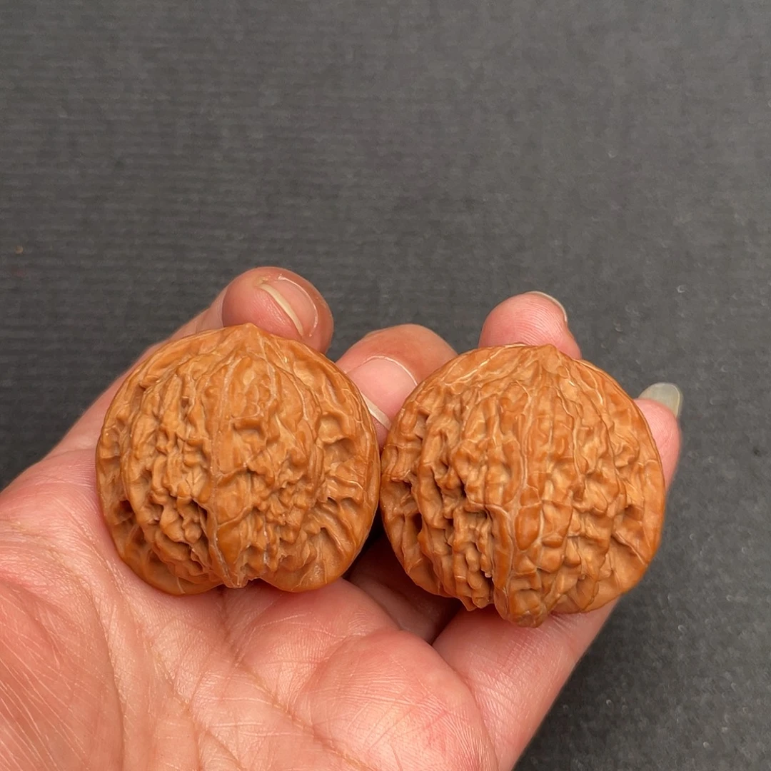 桃核把件36×35全品头茬平谷老树红皮磨盘XM3528