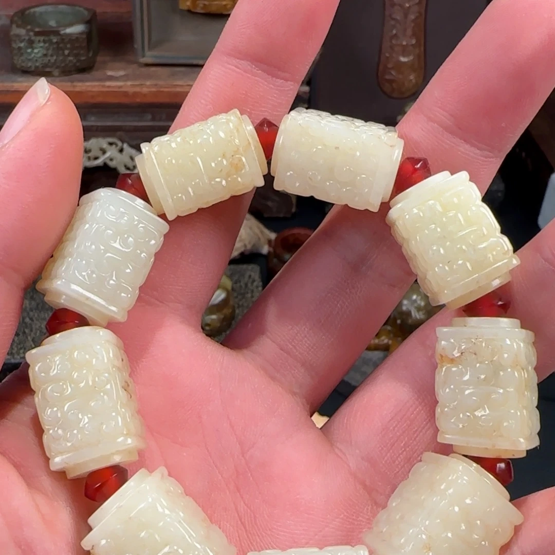 用***漠和田玉（糖玉）未镶嵌车挂