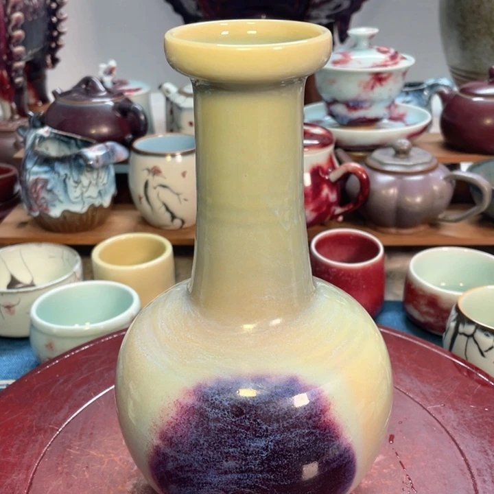 摆件钧瓷鸡油黄花器