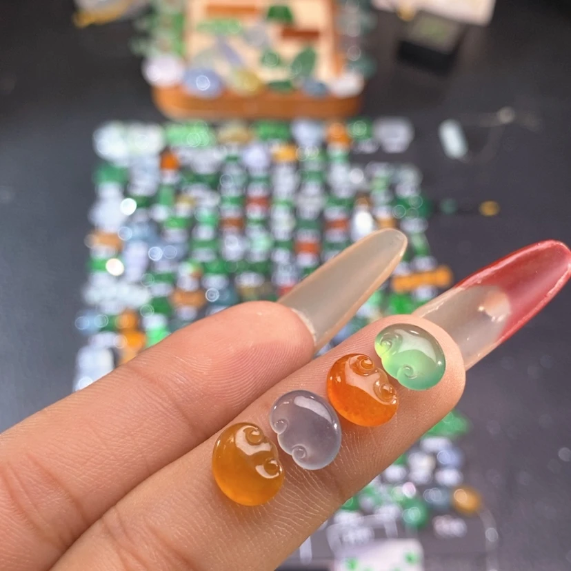 【闪购商品】翡翠挂件未镶嵌如意