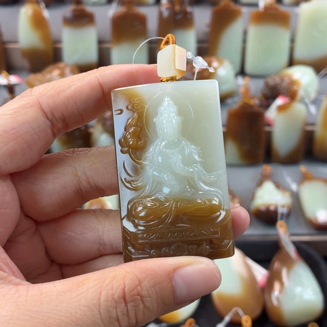 和田玉未镶嵌颈饰