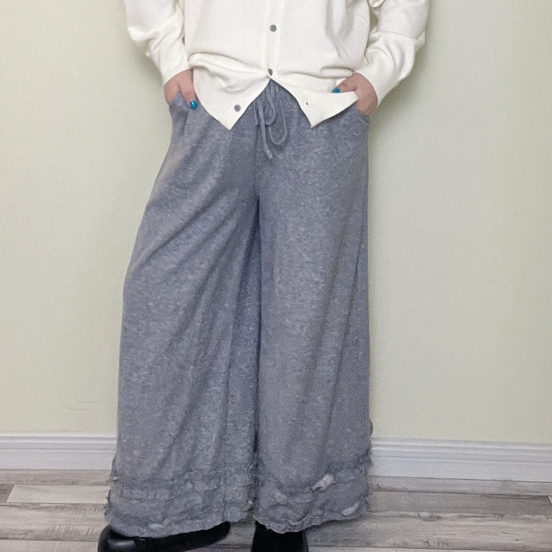 女士秋季慵懒风拼接双层木耳花边宽松阔腿糯米裤