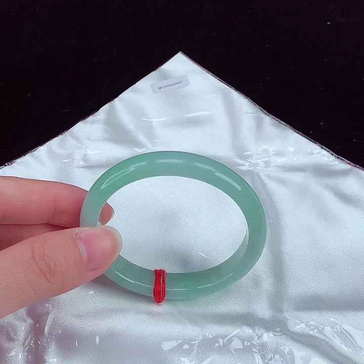 翡翠手镯未镶嵌翡翠贵妃54