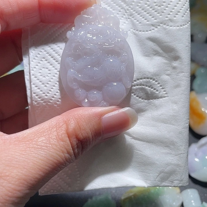 颈饰未镶嵌翡翠天