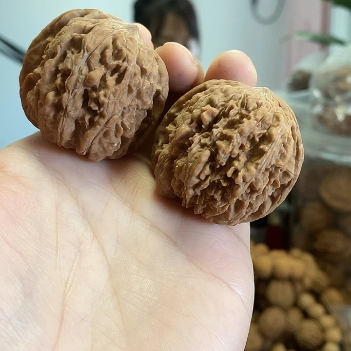 把件文玩核桃40小众137红皮