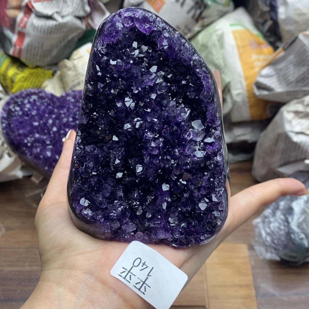 乌拉圭未镶嵌紫晶