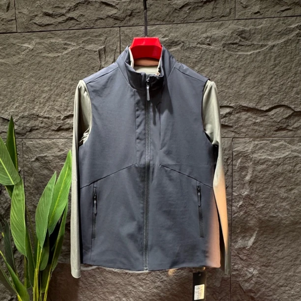 男常规款透气纯色立领韩版秋季男士休闲马甲四季通用0786