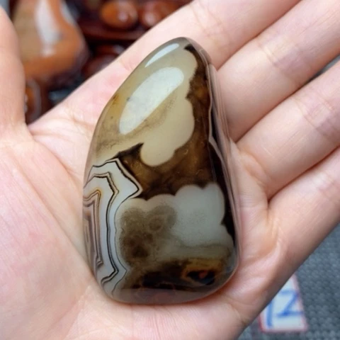 未镶嵌玛瑙/玉髓珠宝奇石