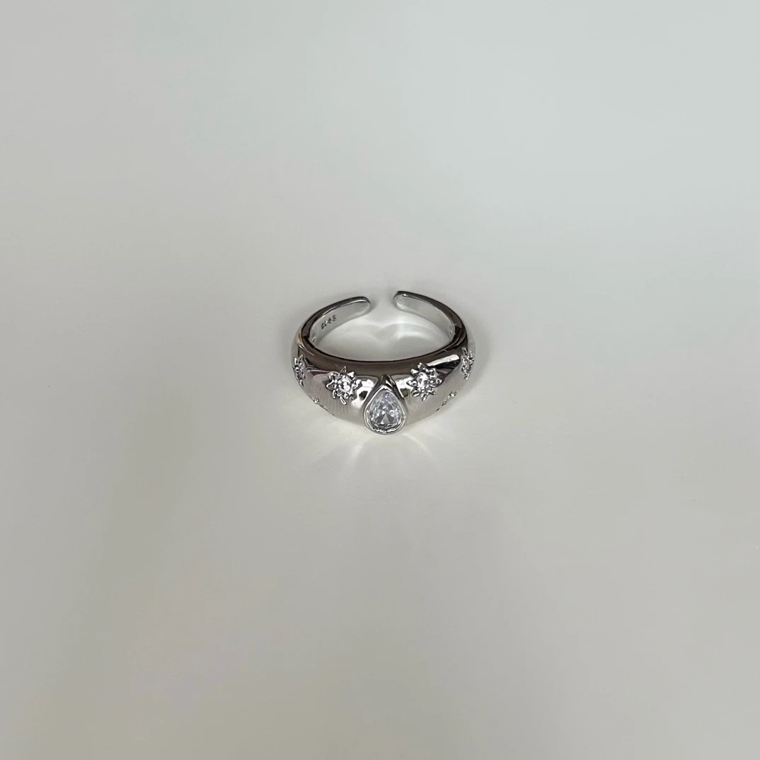 纯铜锆石戒指 Lumen•水滴芒星碎钻