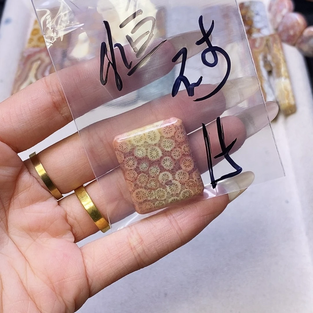 查罗石合金颈饰恒****君