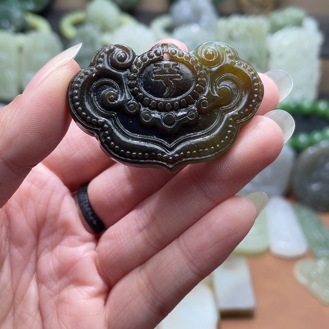 和田玉未镶嵌吊坠(不含链)