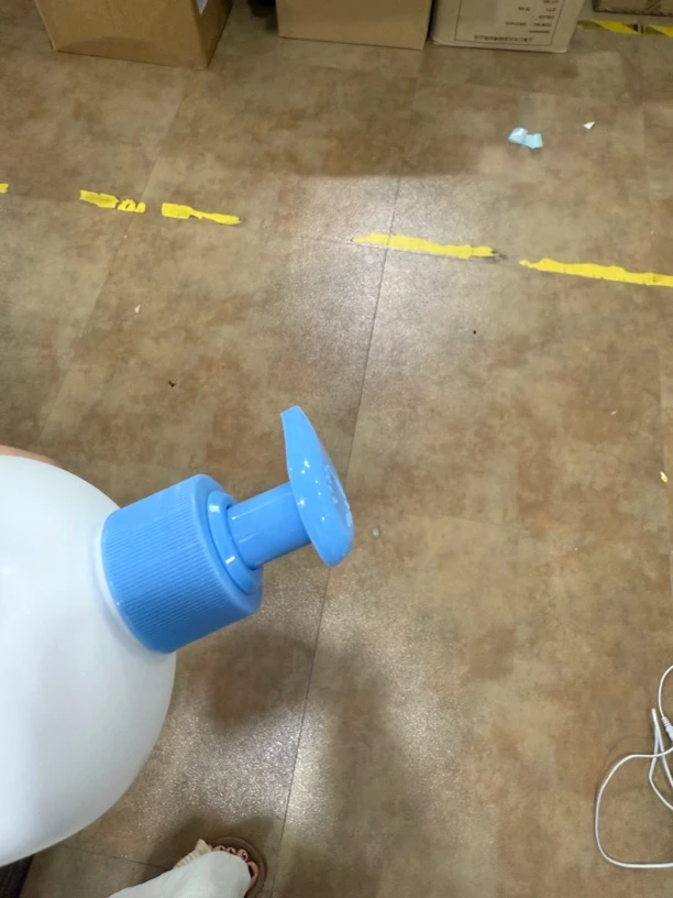 家用沐浴露洗发水二合一