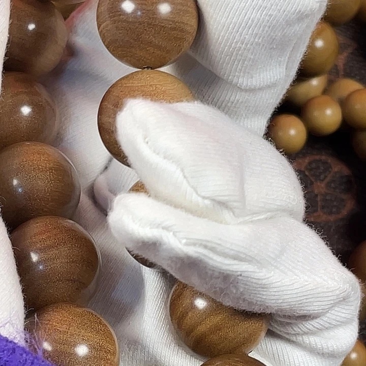 楼***哥檀香木老山檀横纹黑肉1.8