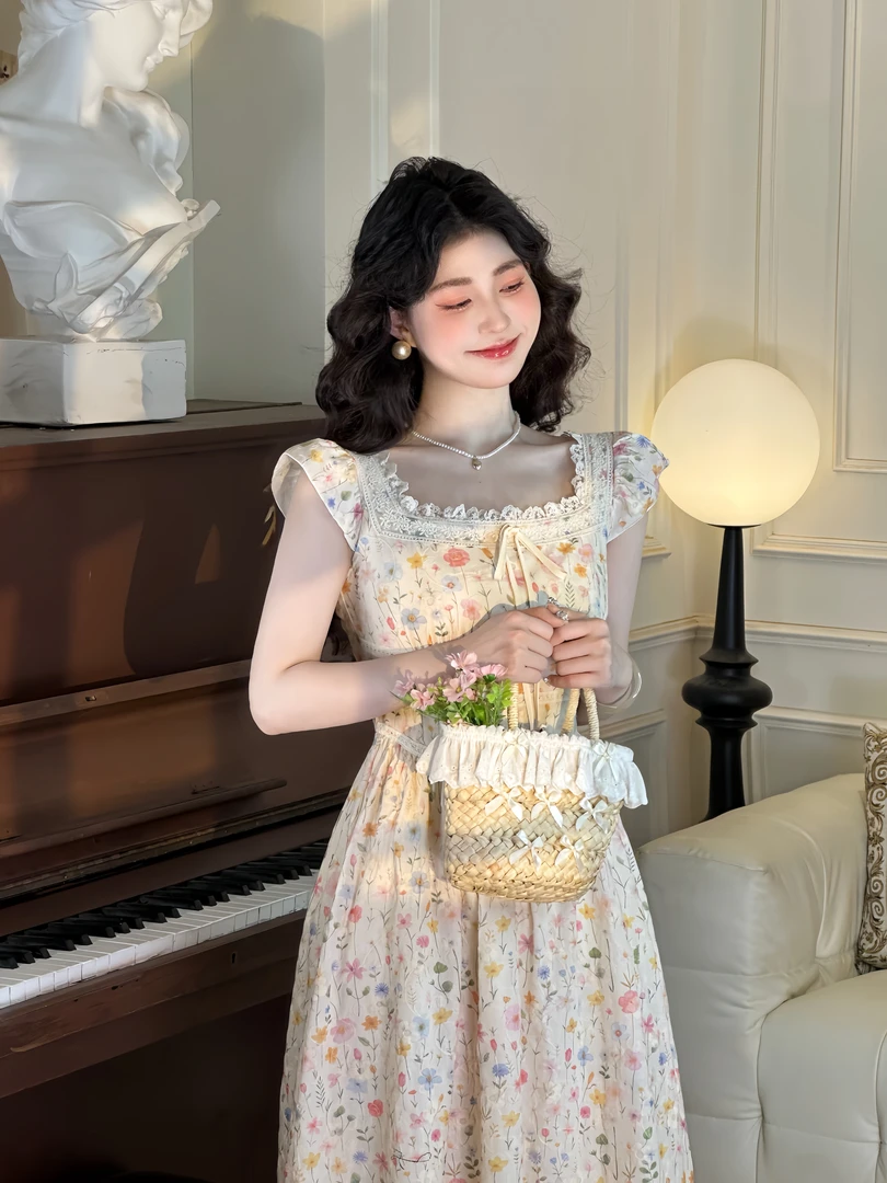 肖夫人【春日万花筒】法式复古显瘦夏碎花甜美海边度假连衣裙-SS402