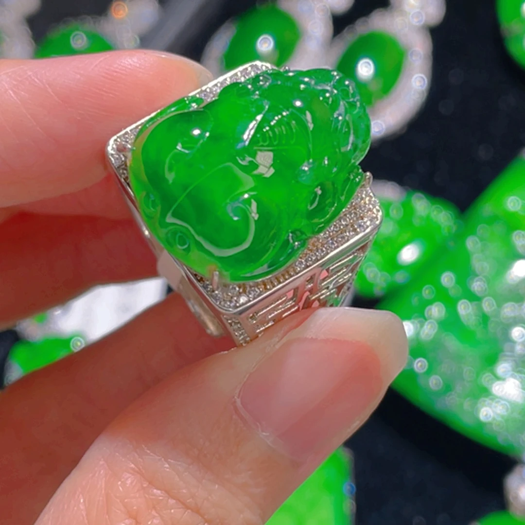 翡翠戒指银S925镶嵌春**园11111111111111