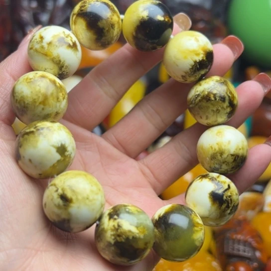 琥珀手串未镶嵌蜜蜡