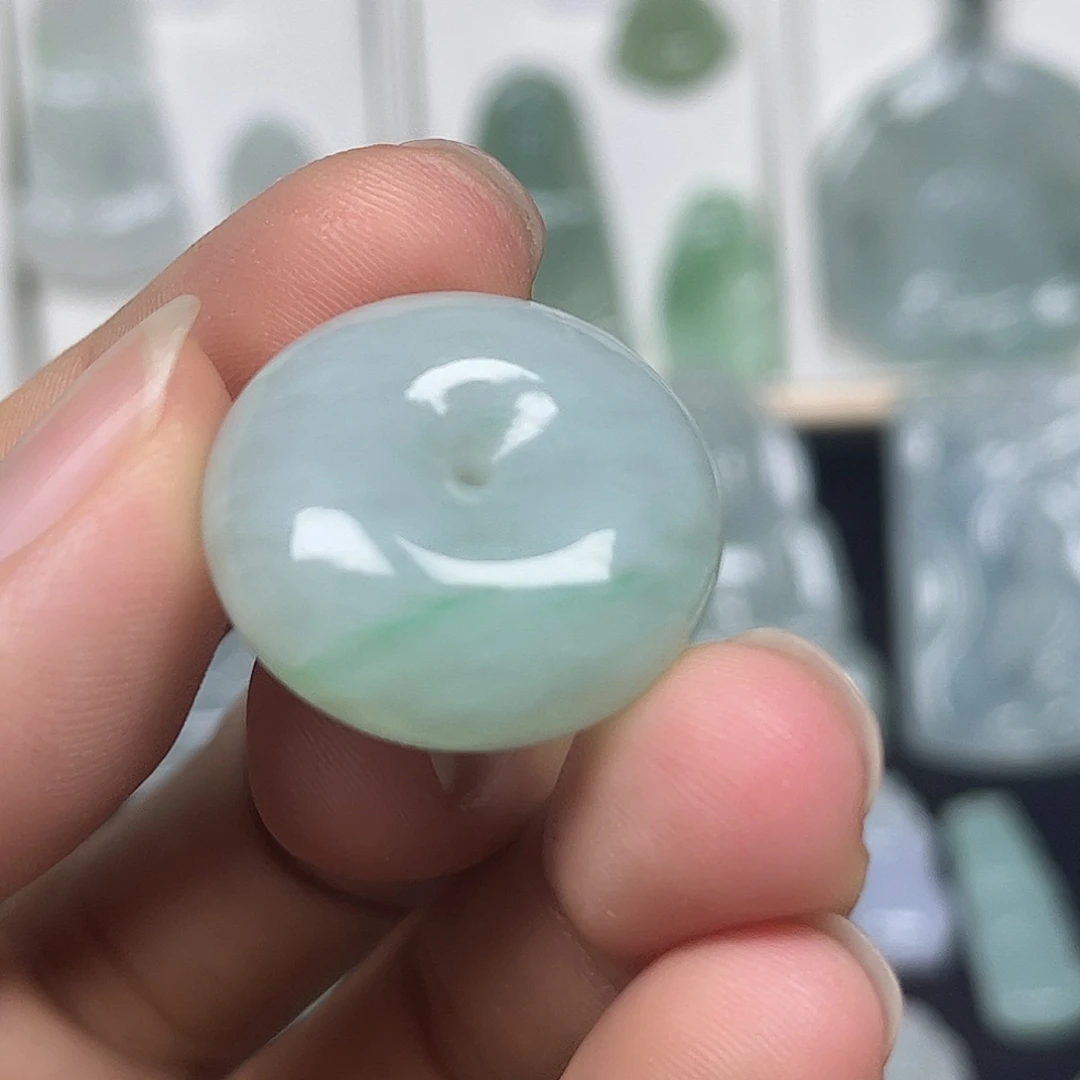 颈饰未镶嵌翡翠缅甸翡翠