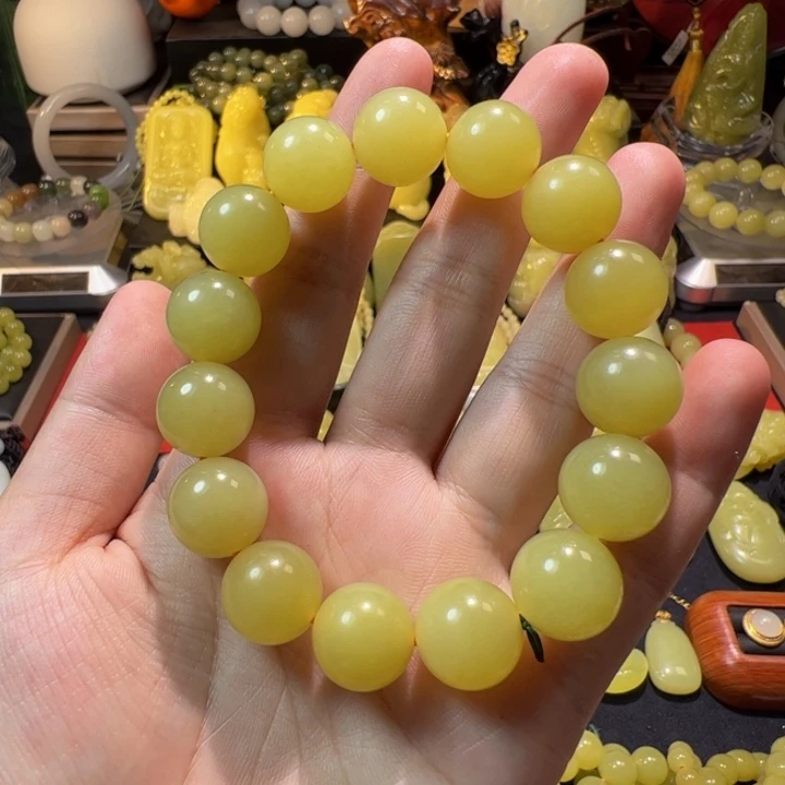 和田玉（黄玉）未镶嵌颈饰