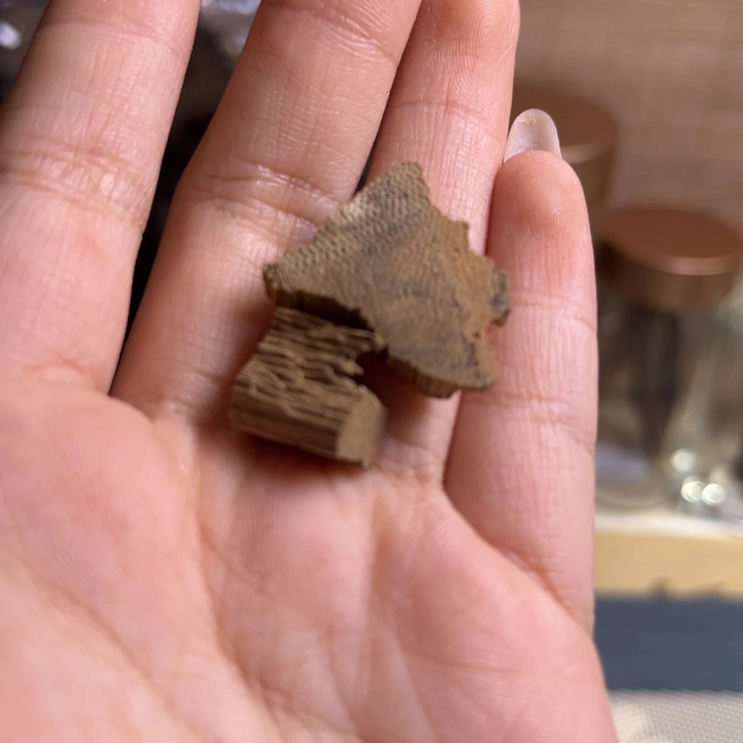 S****香料海南熟结绿油老料1.4克