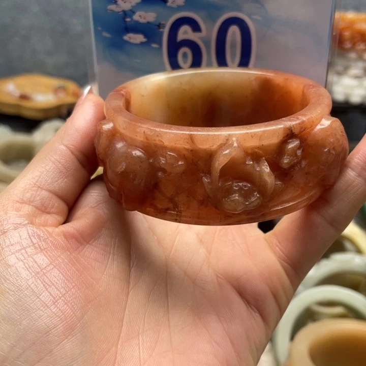 石英岩玉未镶嵌手镯