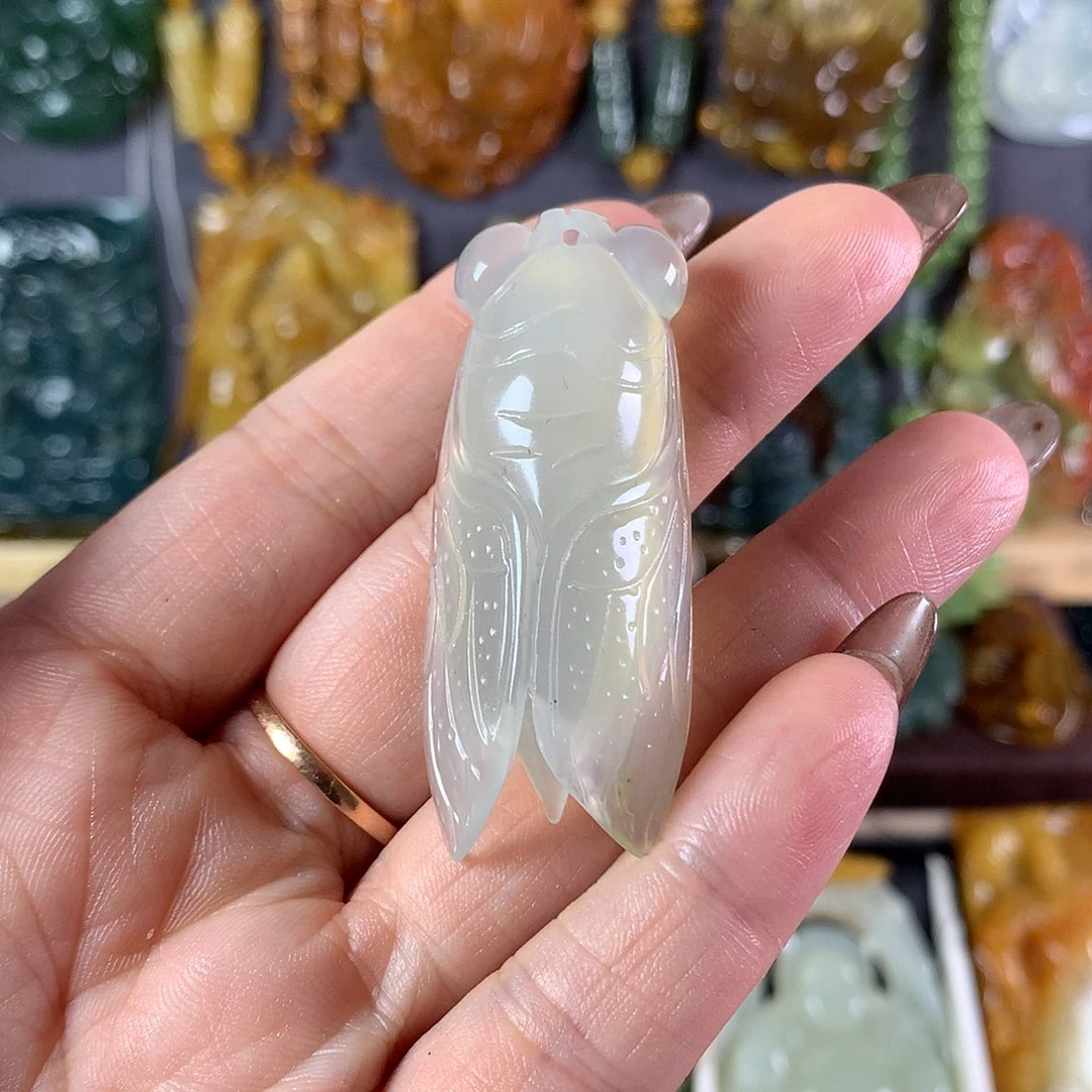 岫玉未镶嵌吊坠(赠链)