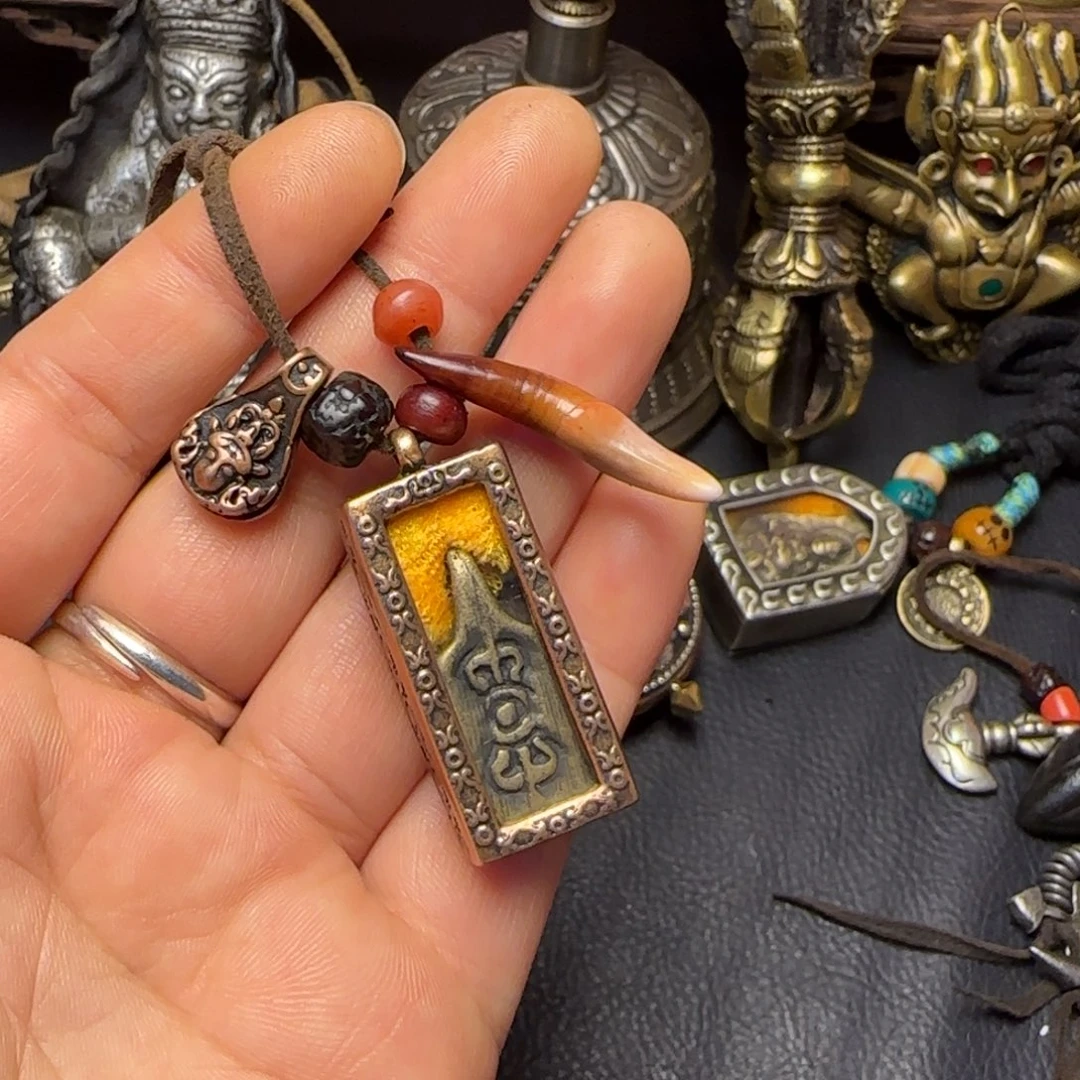 京***钟泥塑藏传牌子……藏传牌子