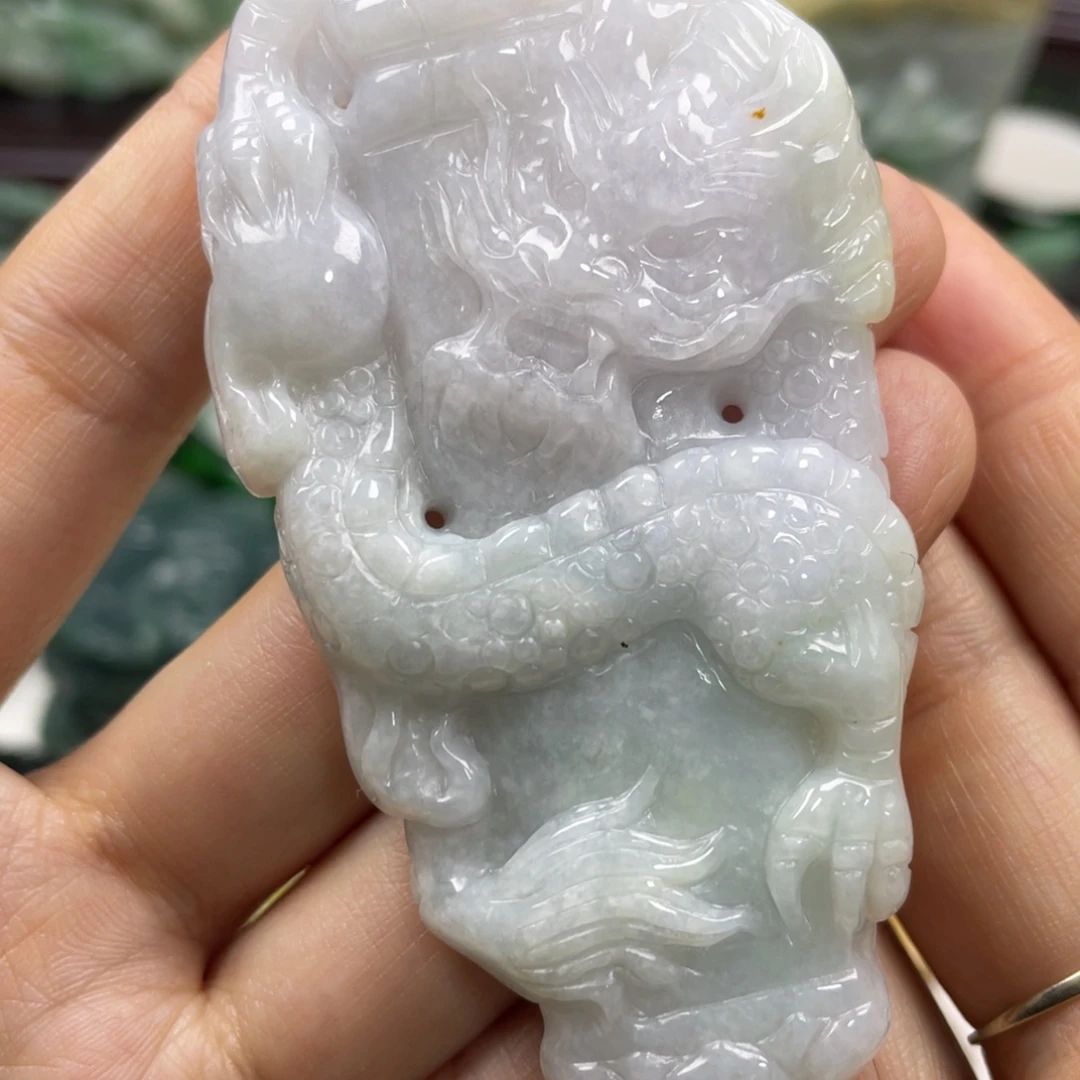 翡翠未镶嵌颈饰牌子