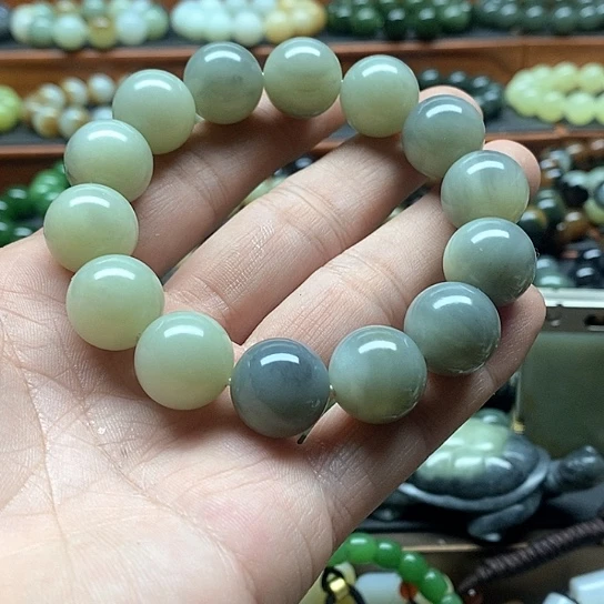 未镶嵌手串和田玉大*