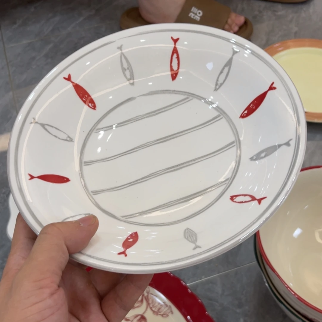 陶瓷微瑕餐具介意勿拍，满18飞！