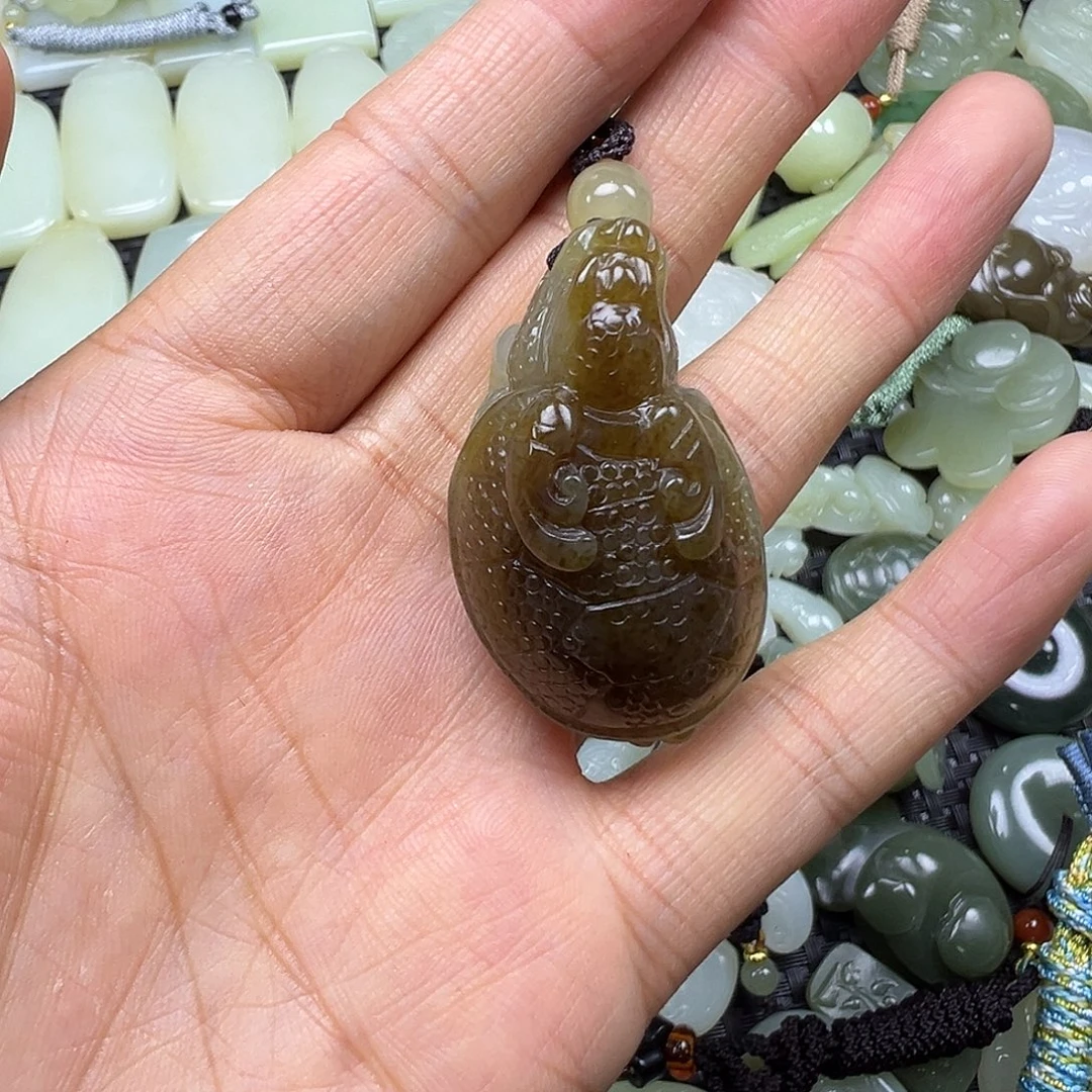 和田玉未镶嵌颈饰卡42