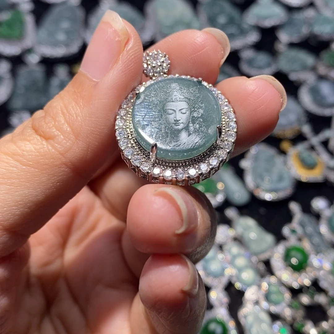 翡翠未镶嵌颈饰翡翠