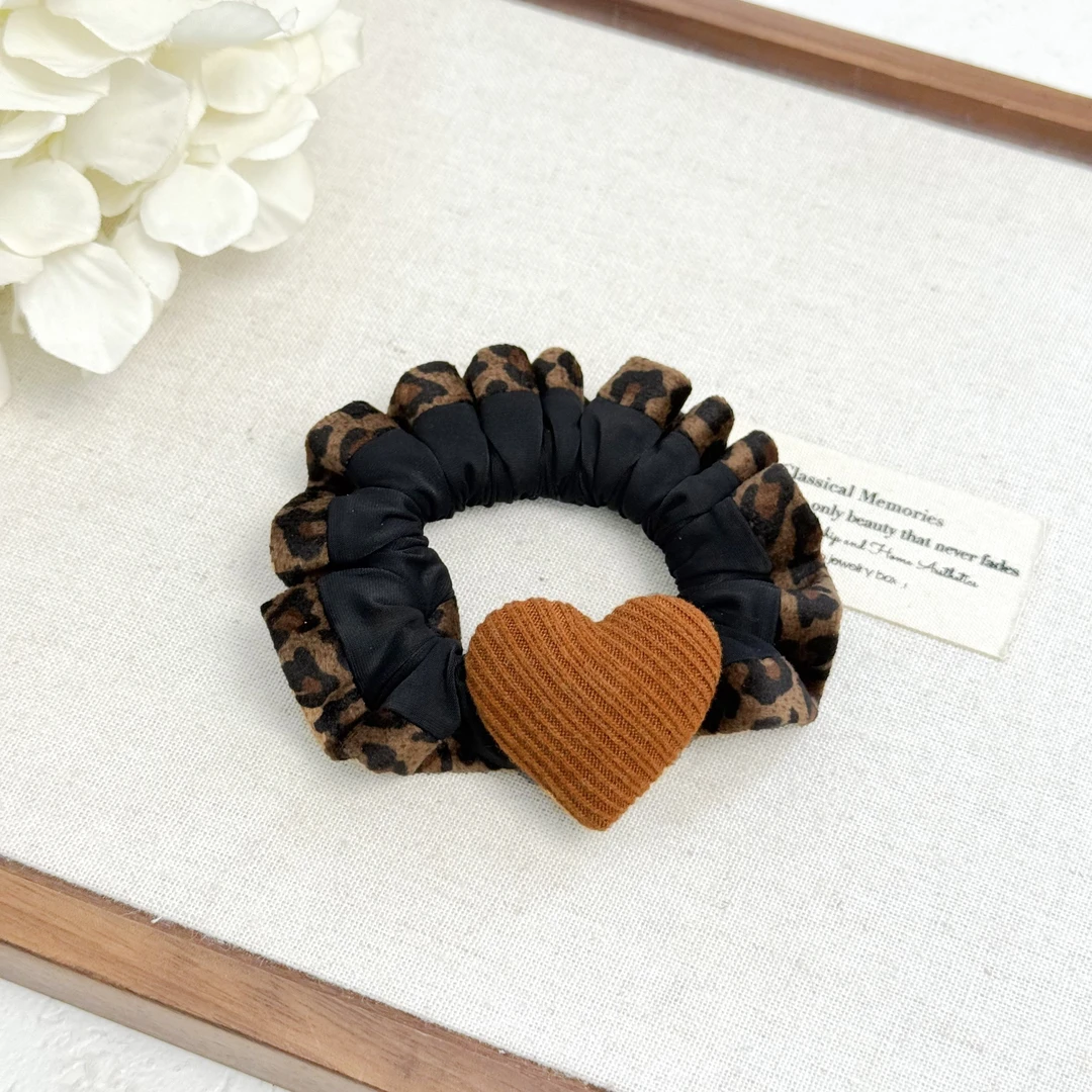 BAOSHATI/宝莎缇F-174简约豹纹爱心发圈
