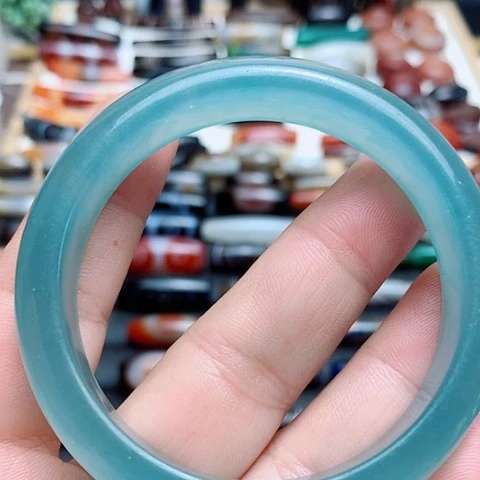 玛瑙/玉髓颈饰合金