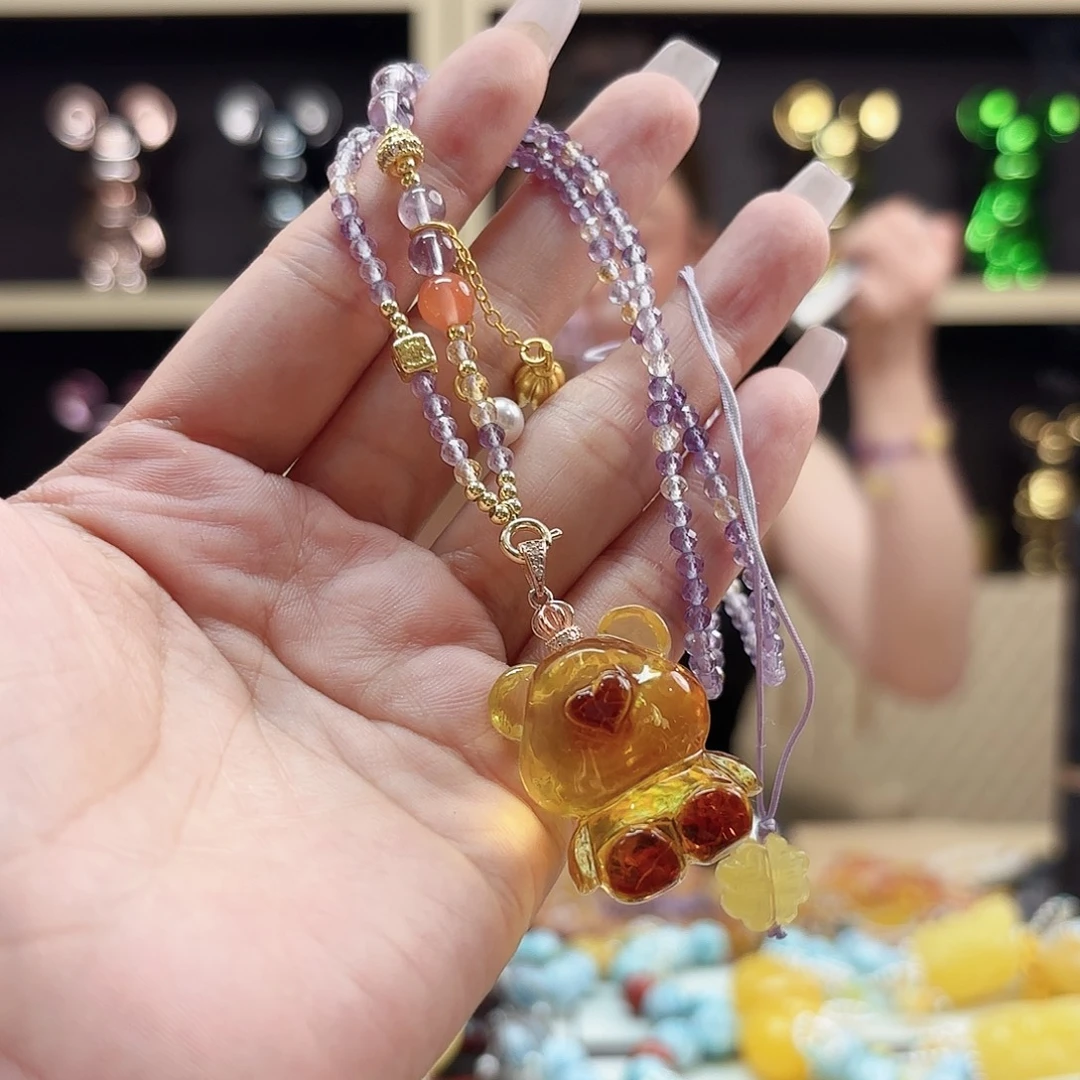 琥珀未镶嵌颈饰琥珀