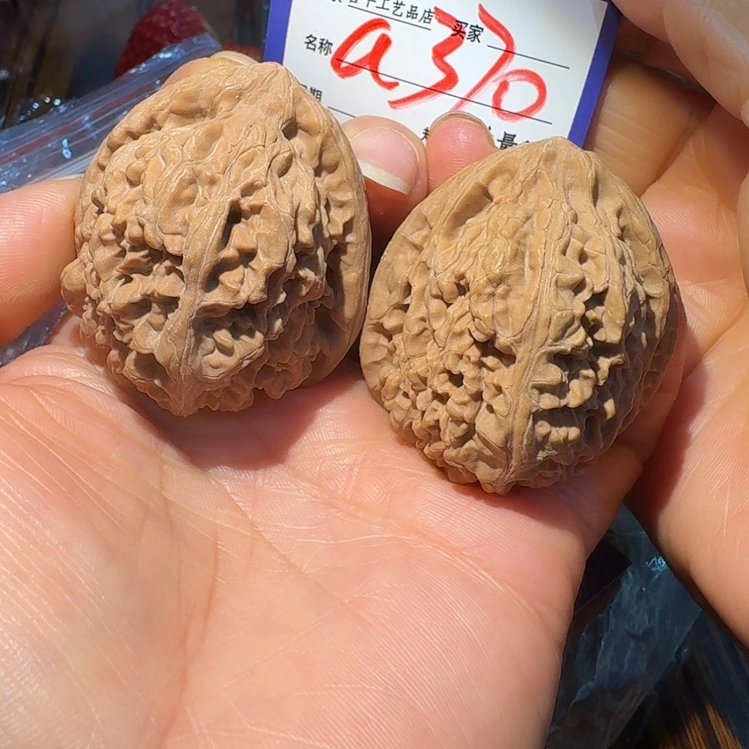 文玩核桃把件肚45核尊