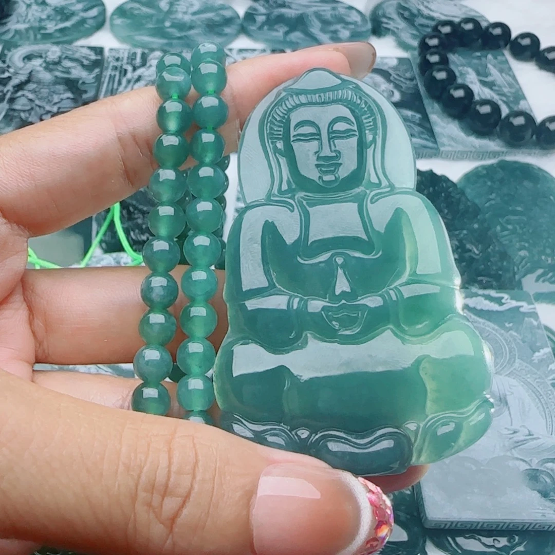 颈饰未镶嵌翡翠多样性发货天然的A货翡翠
