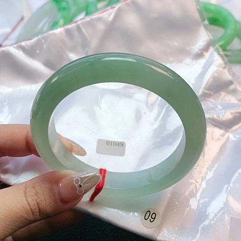 未镶嵌手镯翡翠1641