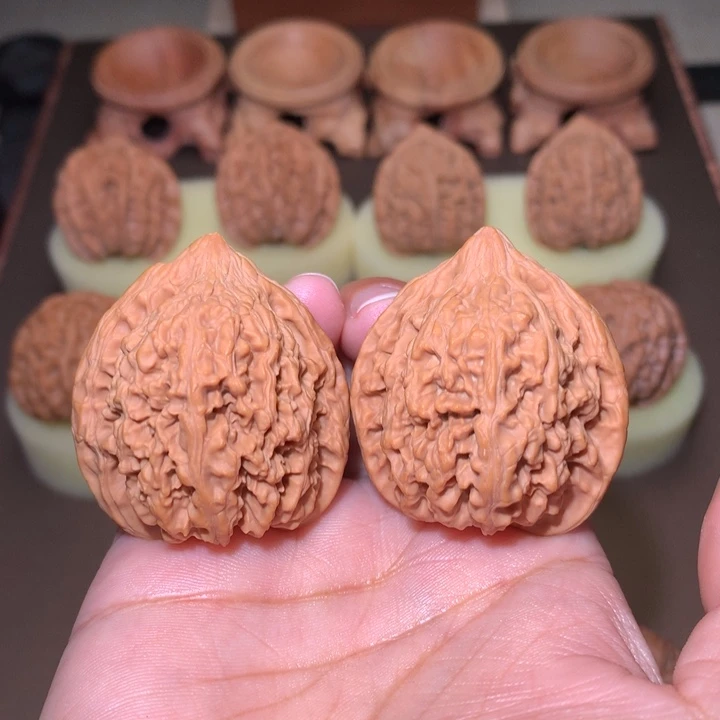 核桃文玩核桃把件满天星