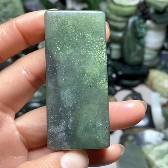 未镶嵌和田玉（糖玉）珠宝半成品