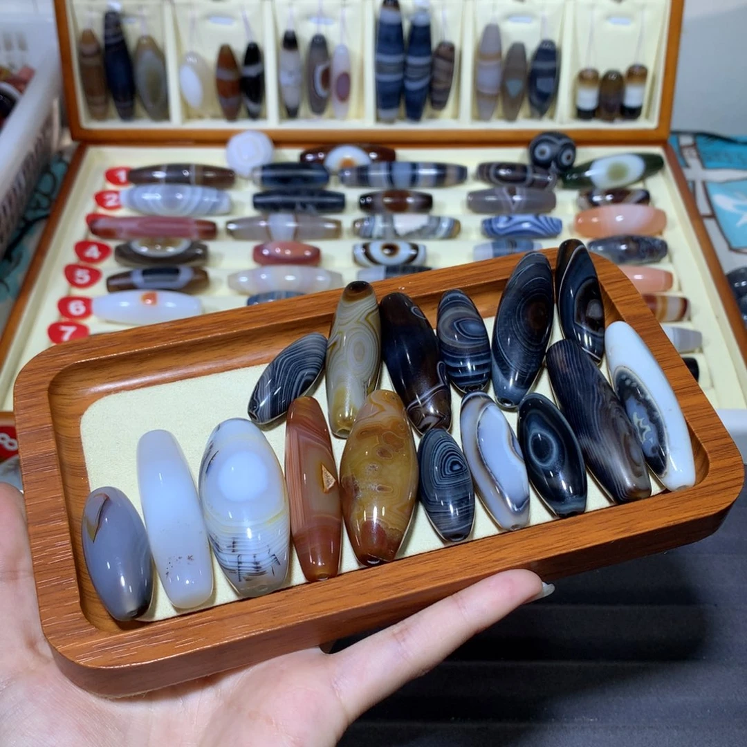 一***你玛瑙/玉髓未镶嵌颈饰