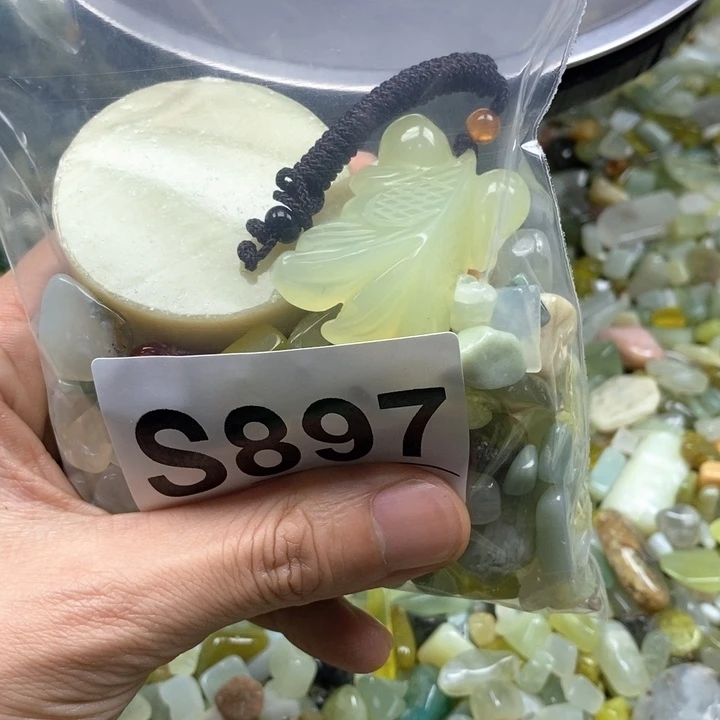 蛇纹石玉未镶嵌鱼缸石