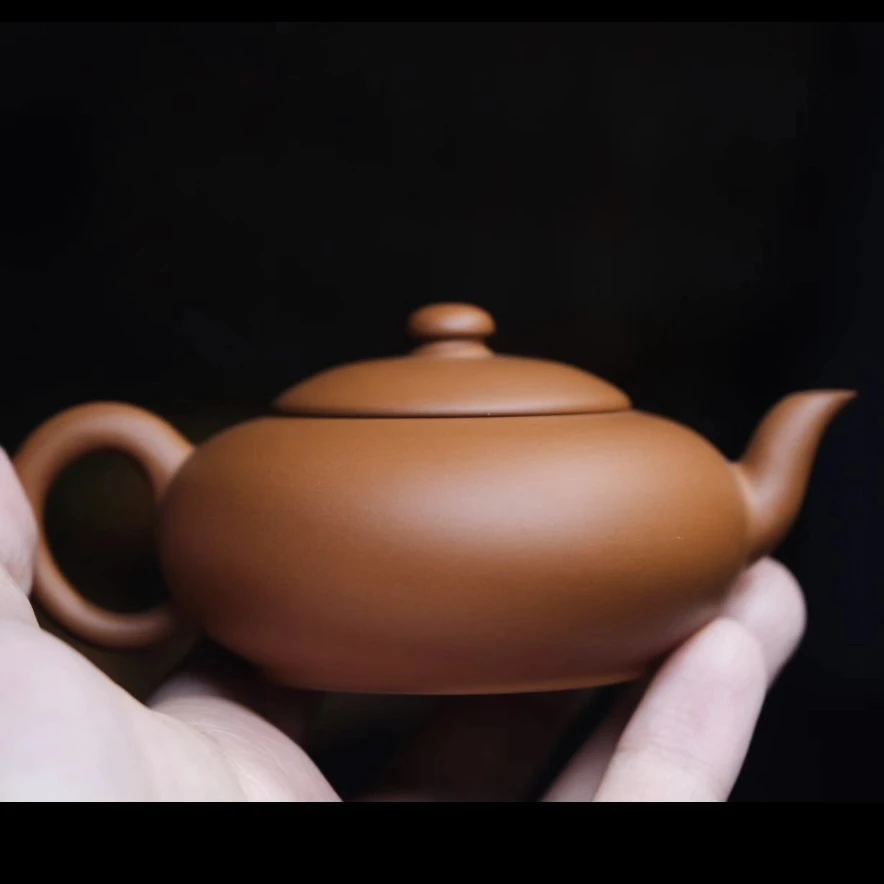 【小崔的茶事】苏铭智三弯面包手拉壶纯手工鸡蛋黄朱泥泡茶壶105cc