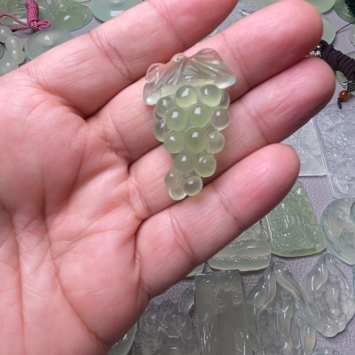 岫玉吊坠(赠链)未镶嵌