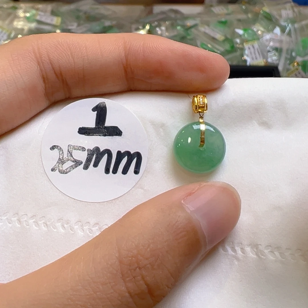吊坠(不含链)18K金镶嵌翡翠