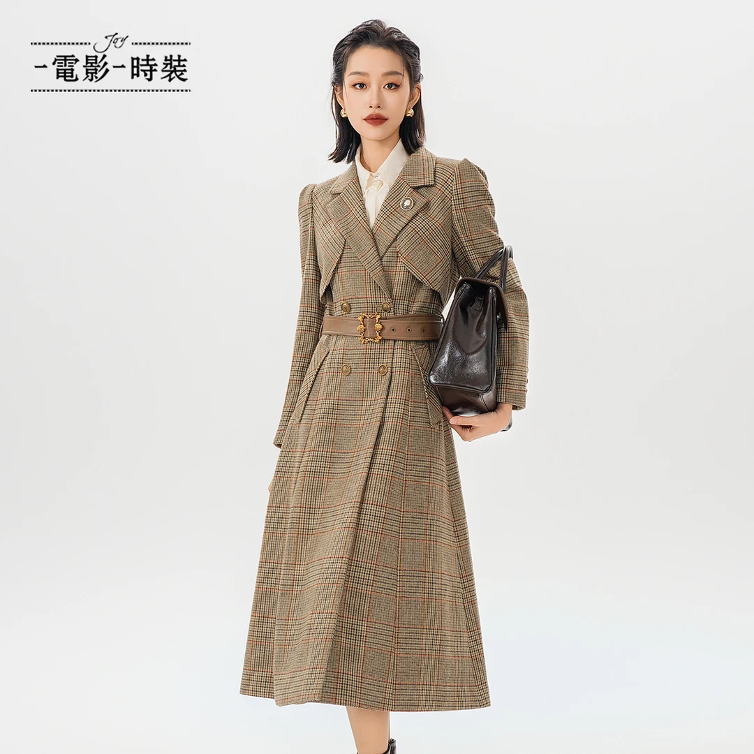 一电影一时装冬季新款格纹风衣外套气质复古格子大衣女FGCG811115