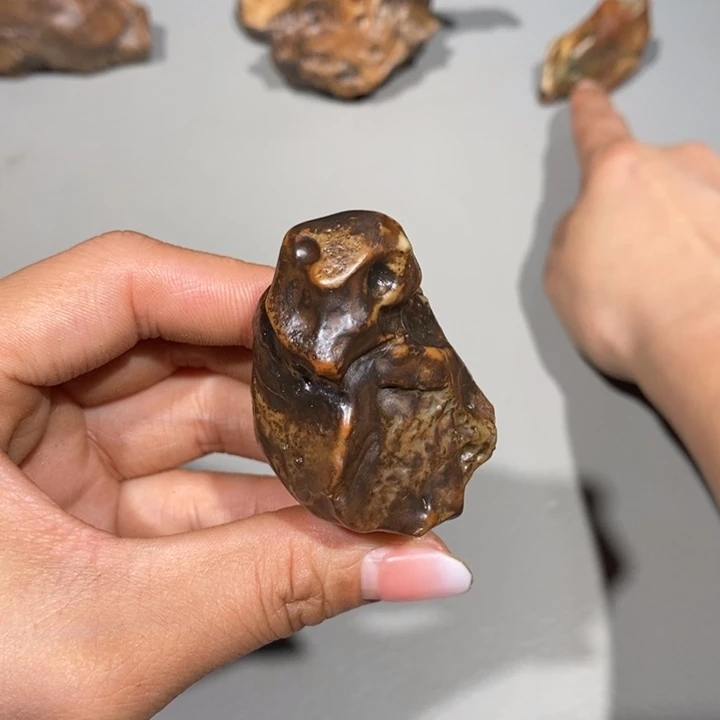 玛瑙/玉髓车挂合金龙**士452