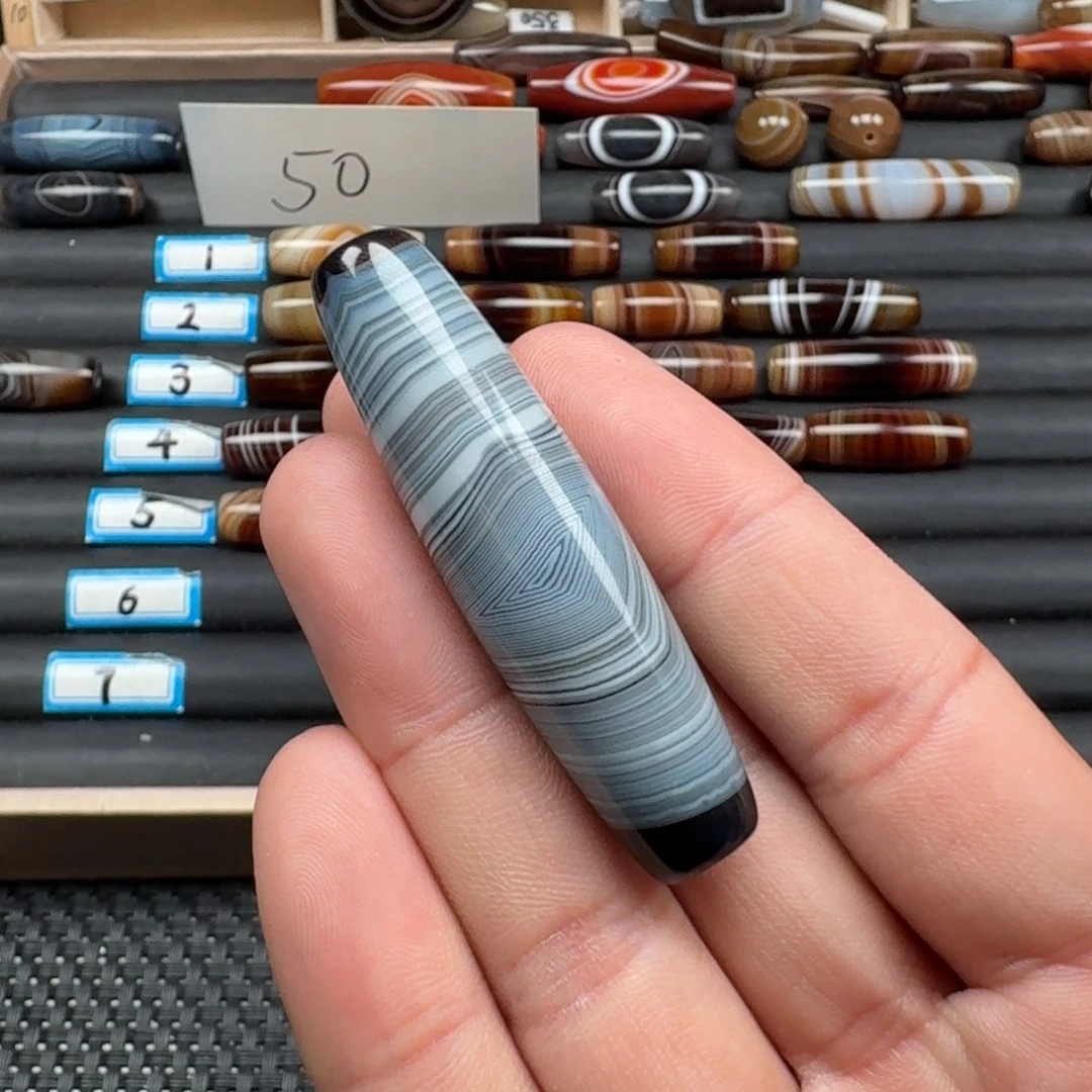 禹***德玛瑙/玉髓未镶嵌颈饰