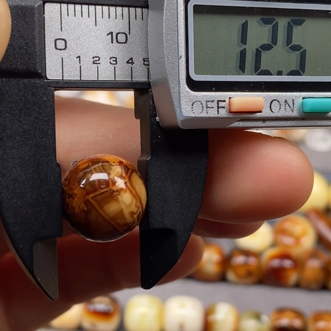 未镶嵌琥珀戒指圆珠