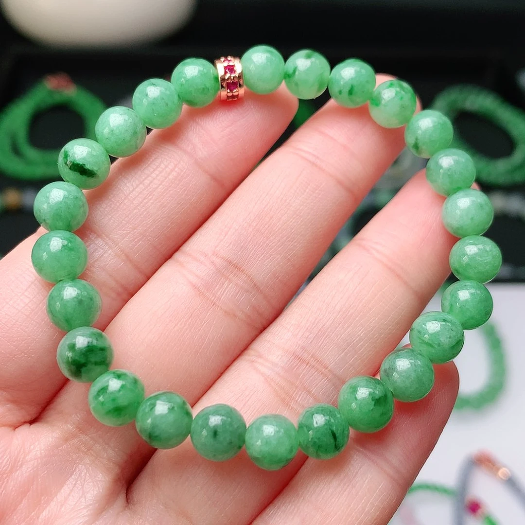 翡翠手链未镶嵌翡翠